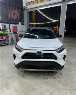 تۆیۆتا ڕاڤ 4